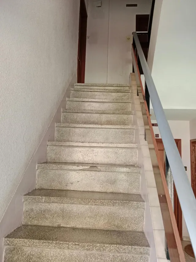GESPAIN ALUCHE-CAMPAMENTO, ofrece en EXCLUSIVA PISO EN CALLE - foto 3