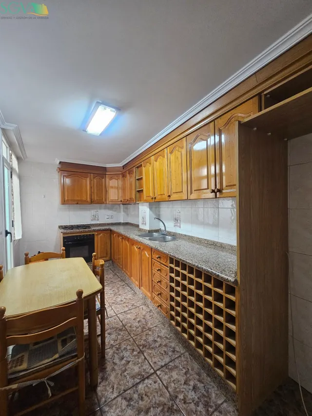 SE VENDE SEGUNDO PISO EN EL CENTRO DE NOVELDA - ALICANTE — 2