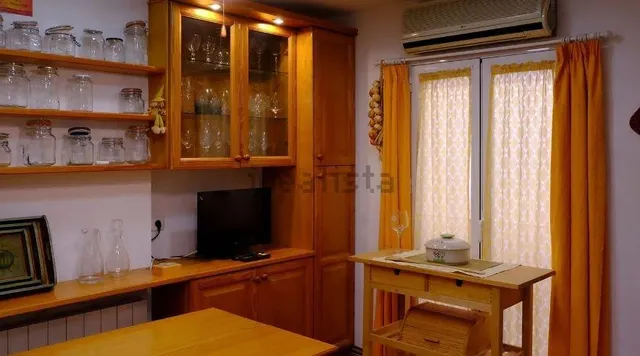 ***SE ALQUILA DUPLEX EN CALLE DARRILLO MAGDALENA*** — 24