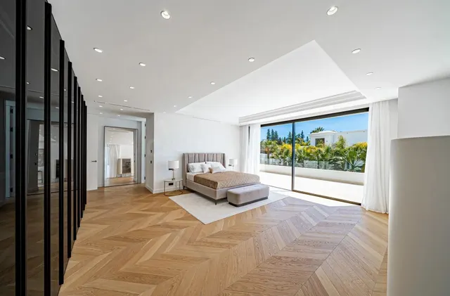 EXCLUSIVO RESIDENCIAL DE OBRA NUEVA EN LA COSTA DEL SOL — 8