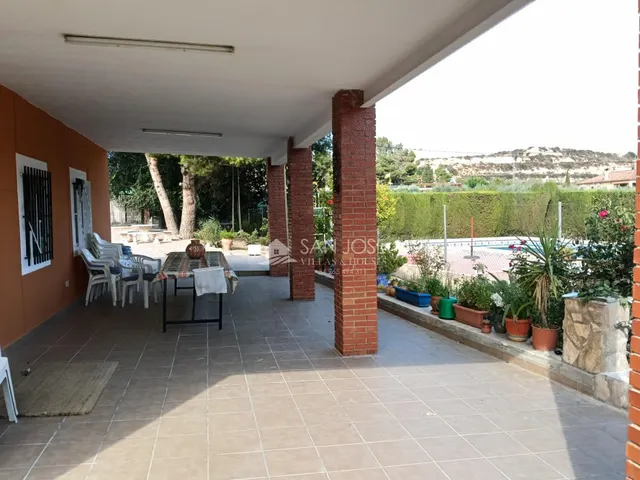 SE VENDE CHALET EN BUEN ESTADO EN MONFORTE DEL CID EN LA ZONA DEL FONT DEL LLOP — 27