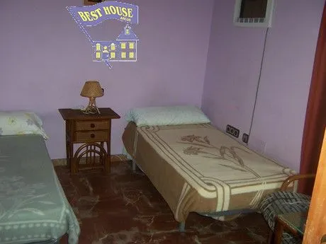 CASA INDEPENDIENTE EN CENTRO — 18