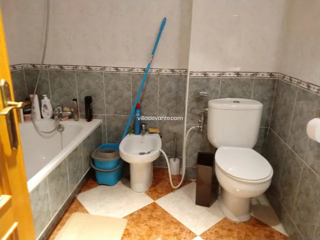 PISO AMPLIO CON URBANIZACION COMPLETA — 8