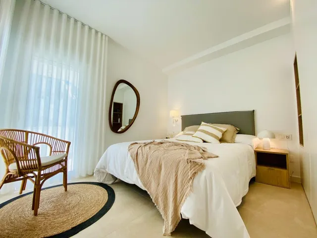 Bungalows de nueva construcción en Pilar de la Horadada con piscina y cerca de la playa — 10