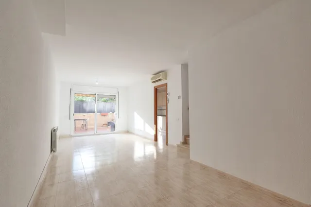Casa adosada en solicrup - vilanova — 3