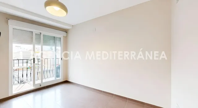 AMPLIA VIVIENDA DE 3 habitaciones JUNTO AL MERCADO MUNICIPAL DE PICASSENT — 29