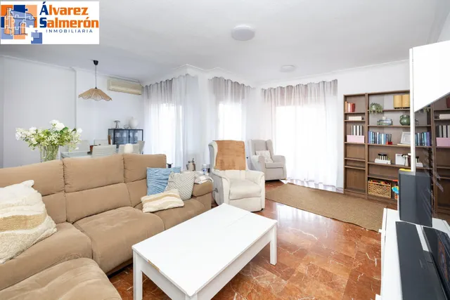 Piso y cochera en venta junto Acera de Darro. — 16