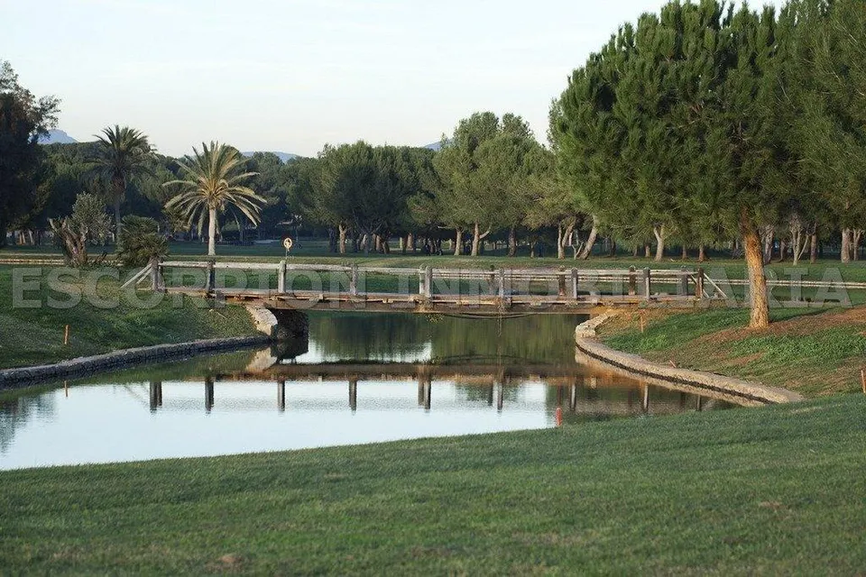 Fantástica villa de lujo en primera línea de golf  en Alquiler en Torre en Conill