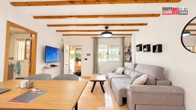 Chalet adosado de 2 dormitorios con terraza, piscina y sol de tarde en Gran Alacant — 20