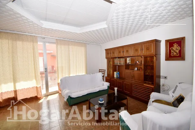 MAGNÍFICA CASA CON DOS VIVIENDAS INDEPENDIENTES Y TERRAZA, CERCA DEL CENTRO — 8