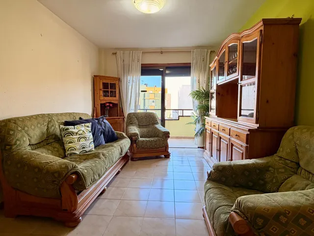 Terraza, piscinas y playa: tu nuevo hogar en Arinaga, con garaje y trastero — 19