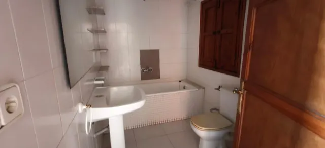 ¡Oportunidad en Alcoy! Vivienda con ascensor y terraza para reformar — 11
