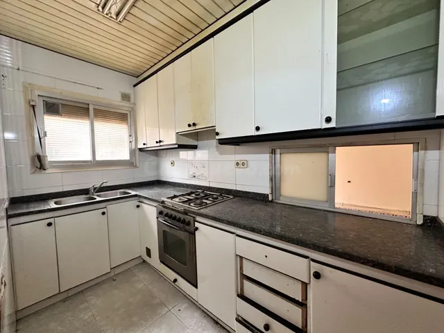 SE VENDE PISO EN TERRASSA, ZONA CAN BOADA - foto 5