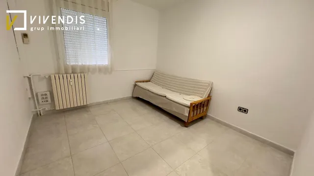 PISO DE ALQUILER - RECTORAT — 37