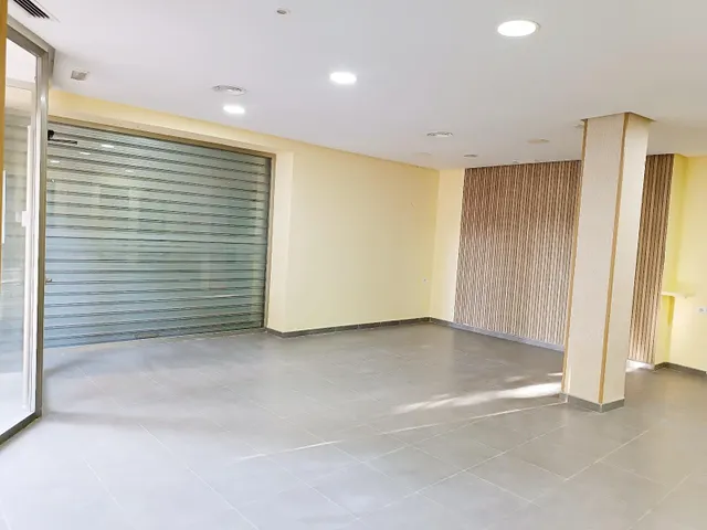 LOCAL COMERCIAL DE 116 m2 EN BURJASSOT !! — 3