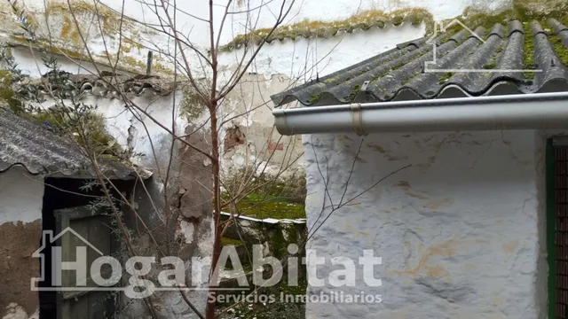 ¡GRAN OPORTUNIDAD! ECONÓMICA Y AMPLIA CASA CON GARAJE — 37