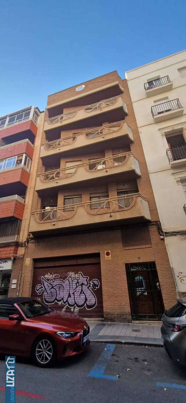 Edificio en Venta en el Corazón de Alicante: Oportunidad Única — 19