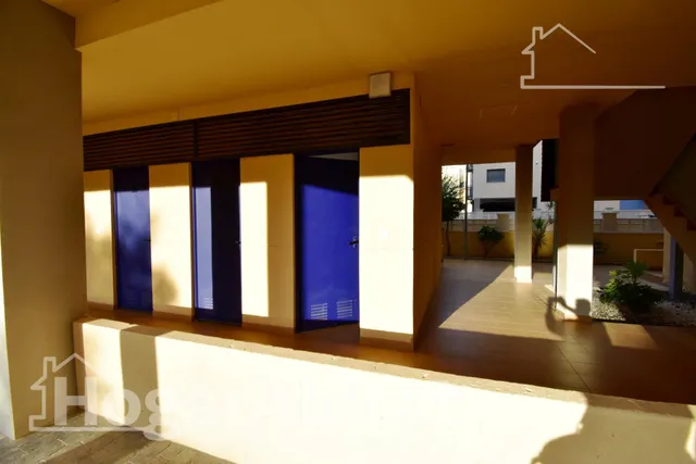 Playa a escasos 100 metros en este luminoso apartamento con terraza y piscina — 44