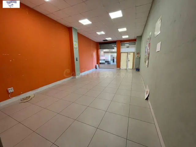 Local comercial 90m² en alquiler - Ensanche-Circunvalacion — 2