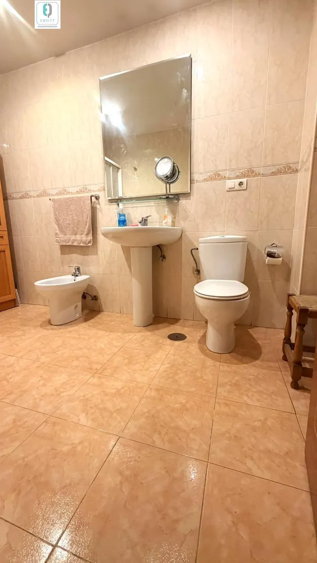 PISO EN GRAN CAPITÁN 157m2 — 26