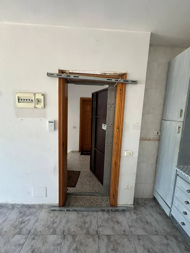 PISO EN VECINDARIO — 21
