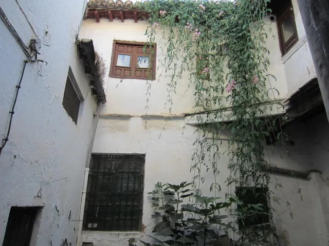 CASA CON VISTAS PANORÁMICAS A LA ALHAMBRA — 34