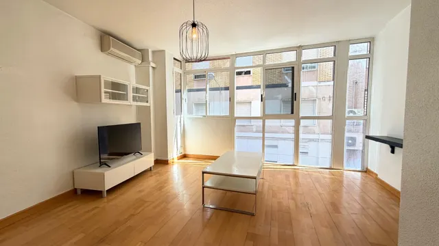 APARTAMENTO JUNTO A LA PLAZA CIRCULAR — 10