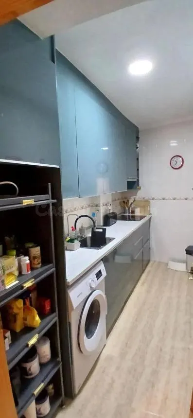 Apartamento céntrico en Torrevieja: 2 hab, 1 baño y solárium — 4