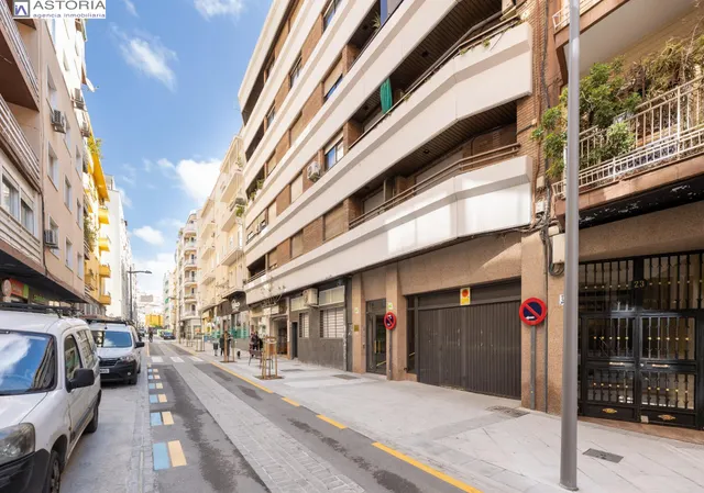 VIVIENDA EN ZONA CENTRO - ALHAMAR, CON PLAZA DE GARAJE Y CALEFACCIÓN — 27