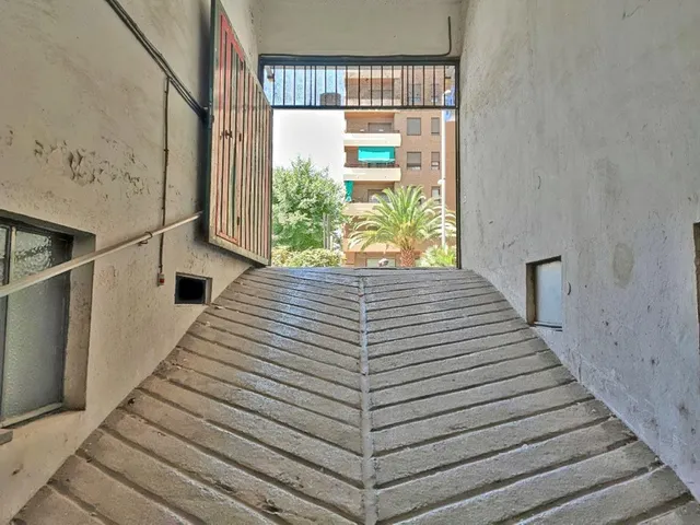 Plaza de aparcamiento en venta en Camino de Ronda — 9