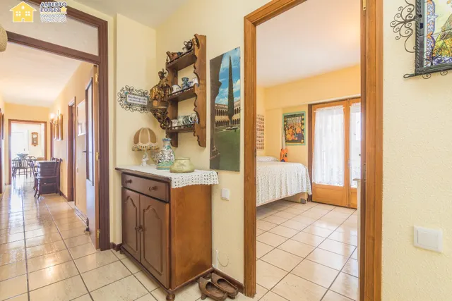 Apartamento en venta en primera línea de playa en Los Arenales del Sol, la propiedad está afectada por la Ley de Costas — 37