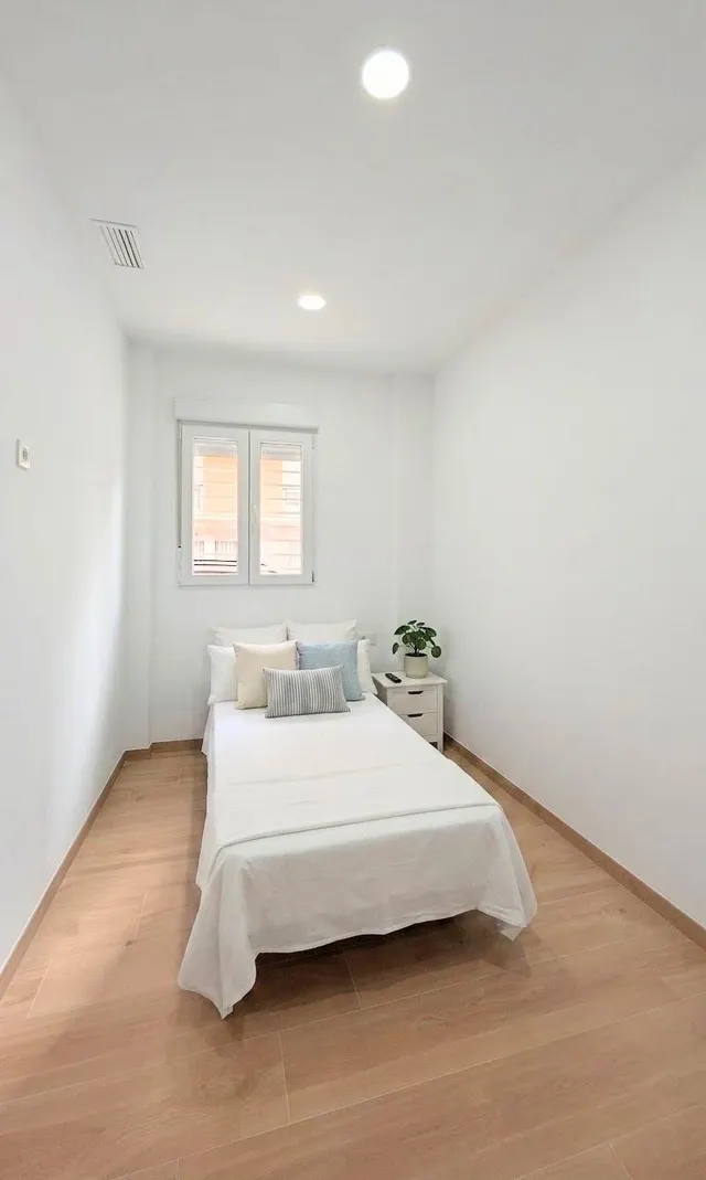 ¡OPORTUNIDAD ÚNICA: PLANTA BAJA REFORMADA Y SEMIAMUEBLADA, TODO EXTERIOR EN ZONA POETA MIGUEL HERNÁNDEZ! — 10