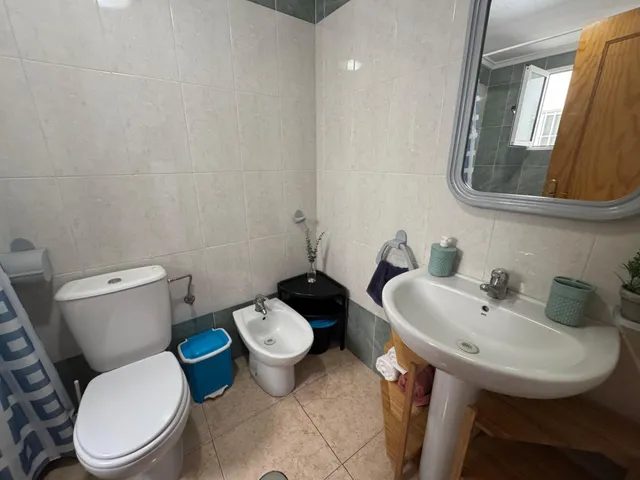 Apartamento con vistas despejadas y piscina — 21