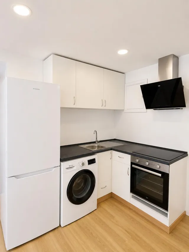 Creu de barbera! Piso de 3 habitaciones, balcón,  junto al Parque del Valles! — 16