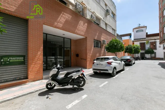 Piso en Armilla Centro con patio de 46 m2, 2 dormitorios y metro — 22