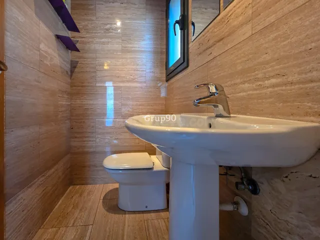 Espectacular Casa Pareada de 280 m2: Espacio, Diseño y Efici - foto 5