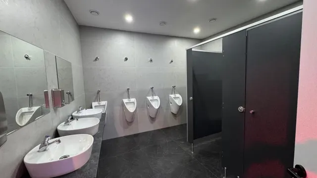 Local comercial 462m² en venta - Levante — 6