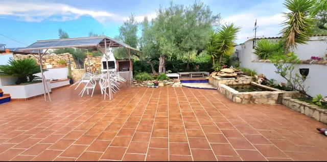 Finca ecológica de 30.000 m2 con casa, vistas al mar y total - foto 3