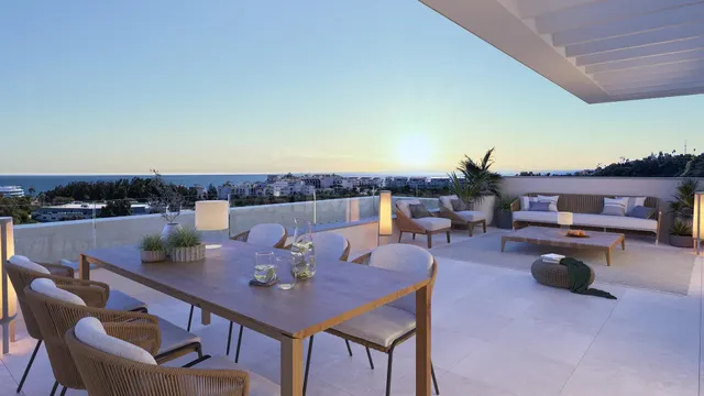 Ático con amplia terraza en Bahía Dorada – Estepona - foto 4