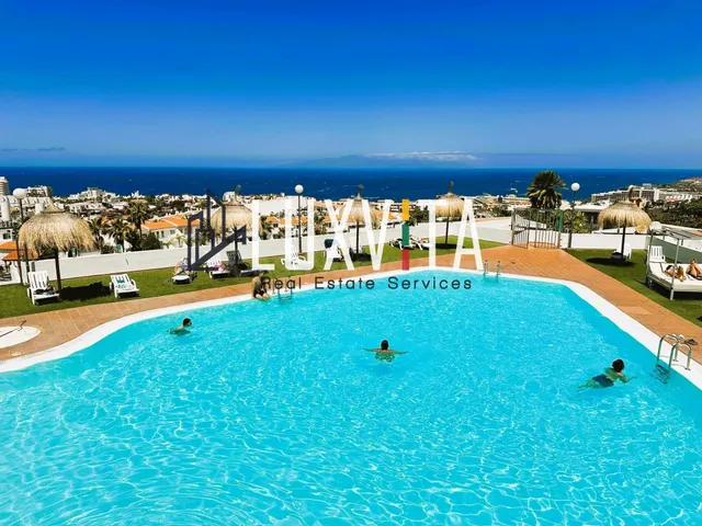 Apartamento en venta en Island Village – totalmente reformad