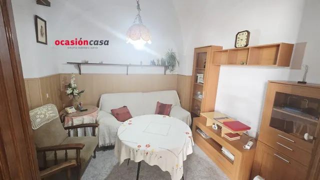 CASA CON PATIO EN VENTA — 4