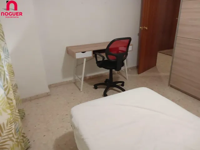 MAGNIFICO PISO ESTUDIANTES JUNTO A LA AVENIDA AMERICA Y LA estación DE RENFE — 27
