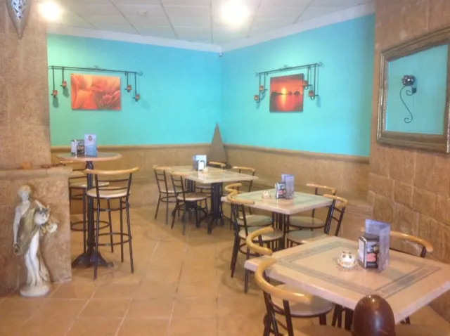A la venta Cafetería-Restaurante — 3