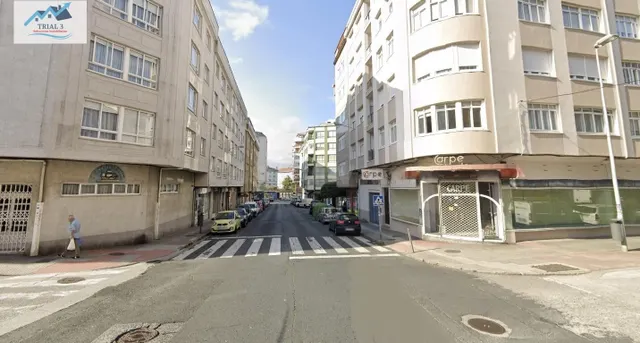 Venta local-almacén en Ferrol (A Coruña)