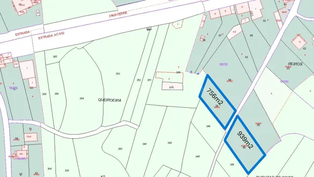 Se venden 2 fincas urbanas una enfrente a la otra en Cabovil