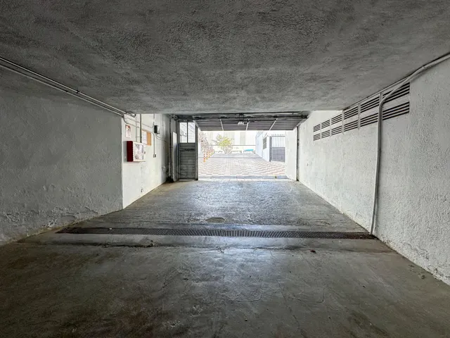 Amplio Parking en Venta en Els Pins, Blanes zona Mercadona - foto 3