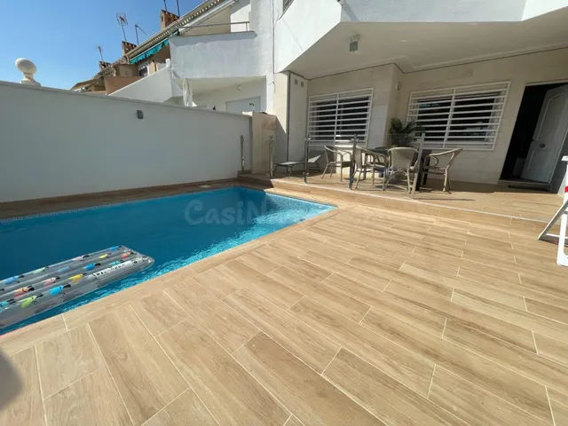 Bonito Bungalow Planta Baja con Piscina Privada
