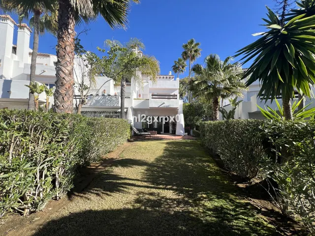 Adosado 3 habitaciones 338m² en venta - Costa Del Sol - foto 2