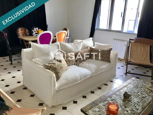 Vivienda unifamiliar con patio a pasos del mar - foto 2