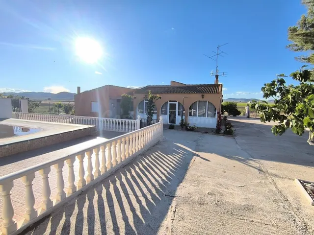 Casa de campo 4 habitaciones 220m² en venta - Ayuntamiento - foto 2